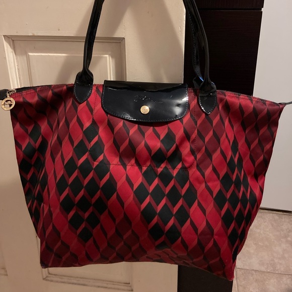 Authentic Longchamp  Geometric Red and Black Shoulder Bag - Picture 1 of 12